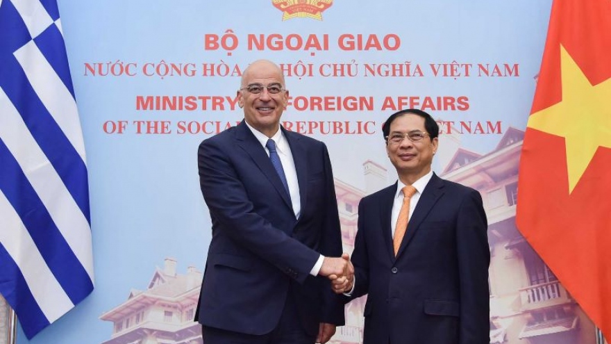 Vietnam expects early signing of shipping agreement with Greece