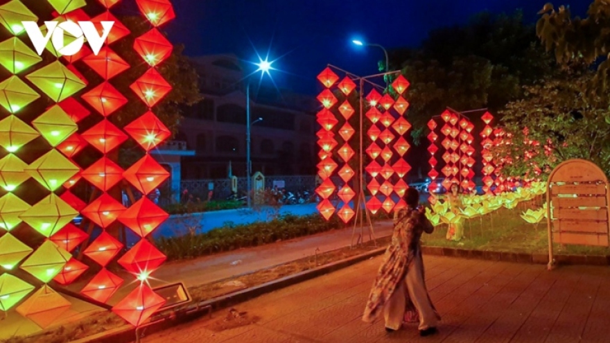 Lantern festival celebrates Vietnam-RoK diplomatic ties