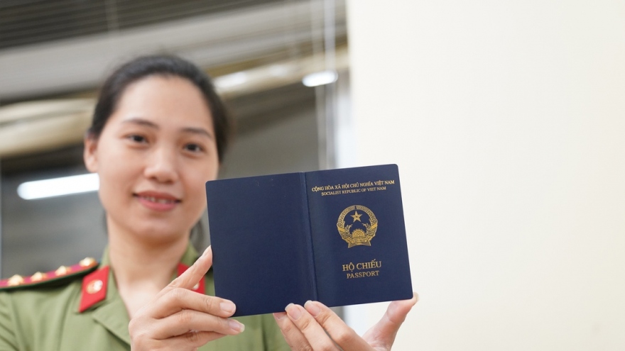 US requires new Vietnamese passports to state place of birth