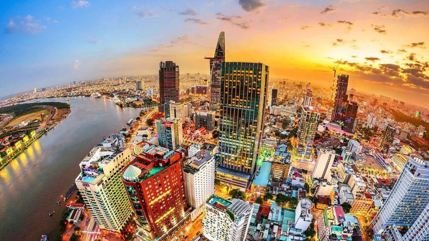 Vietnamese economy records strong growth of 13.7% in Q3