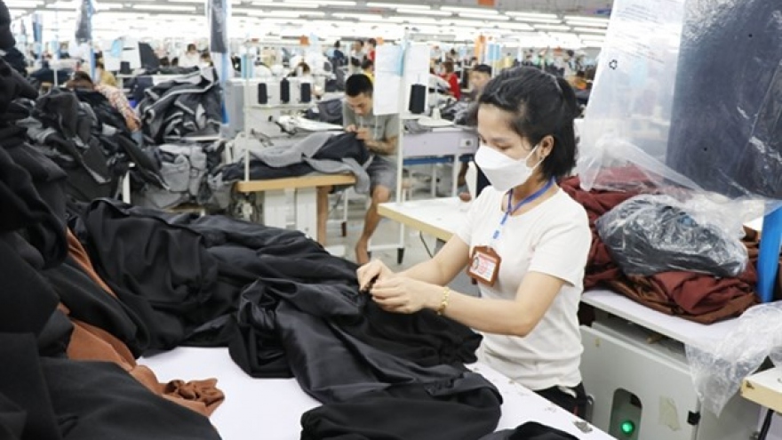 Vietnam urged to improve productivity for economic reform