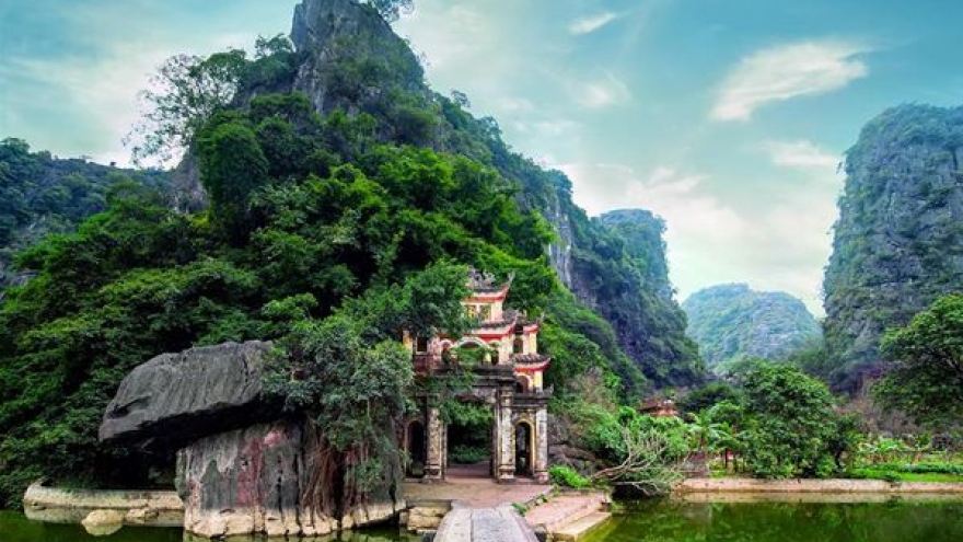 Admiring three Vietnamese pagodas hidden in caves