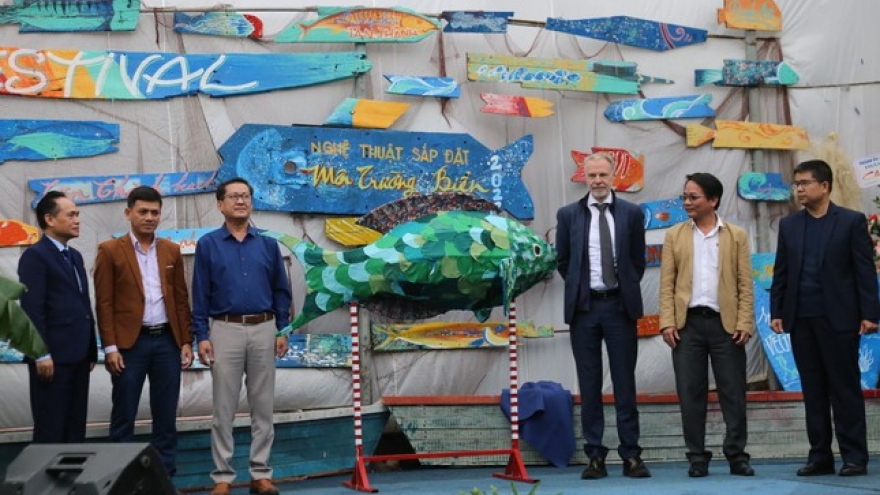 Installation Art Festival encourages protection of marine environment