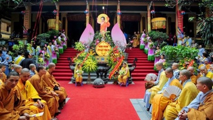Vietnamese Party, State facilitate practice of religions