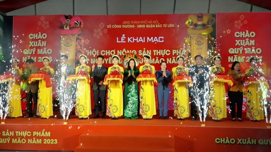 Food and agricultural product fair for Tet opens in Hanoi