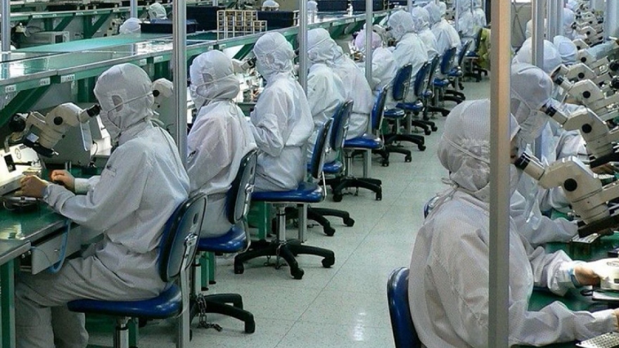 Apple supplier BOE plans new factories in Vietnam