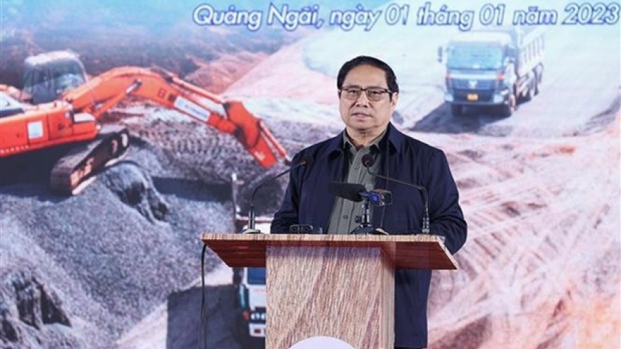 PM orders to start work on north-south expressway’s 12 components