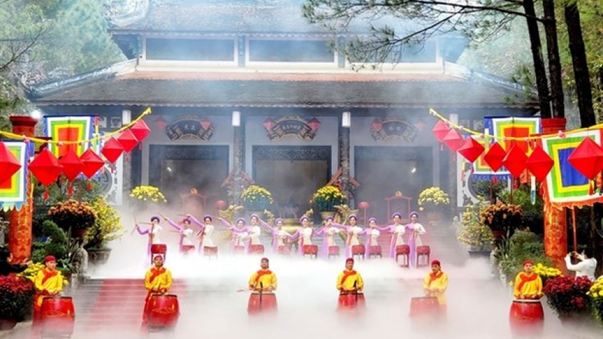 Provinces organise activities to lure tourists over Tet holiday