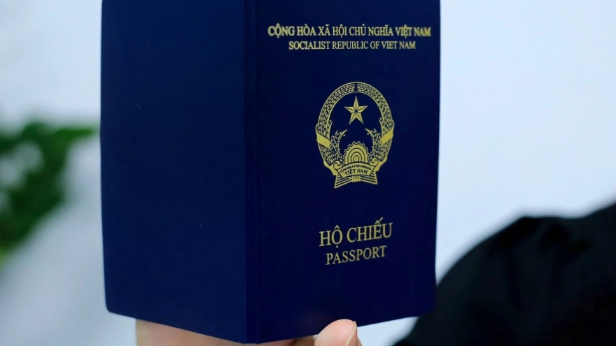 Germany officially recognises new Vietnamese passport, re-issues Schengen visa