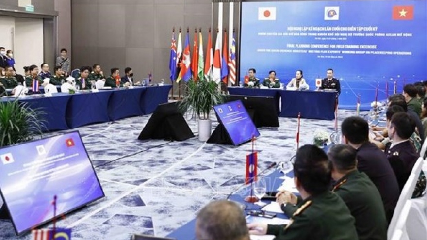 Hanoi hosts planning conference for peacekeeping field training
