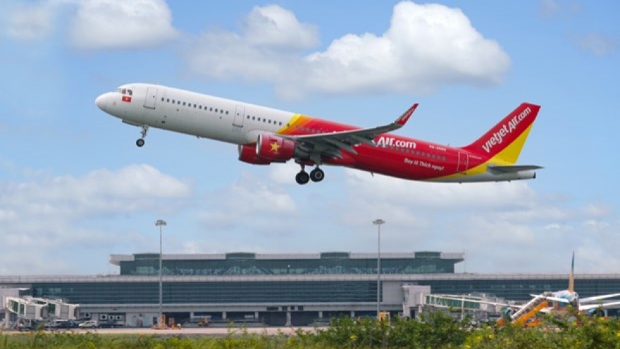Vietjet opens route connecting Can Tho and Quang Ninh