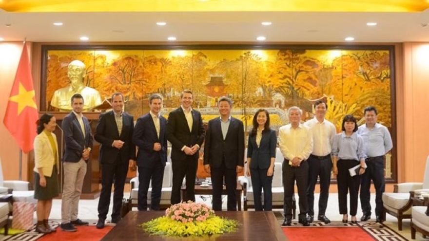 Austrian firms eye investment cooperation with Hanoi
