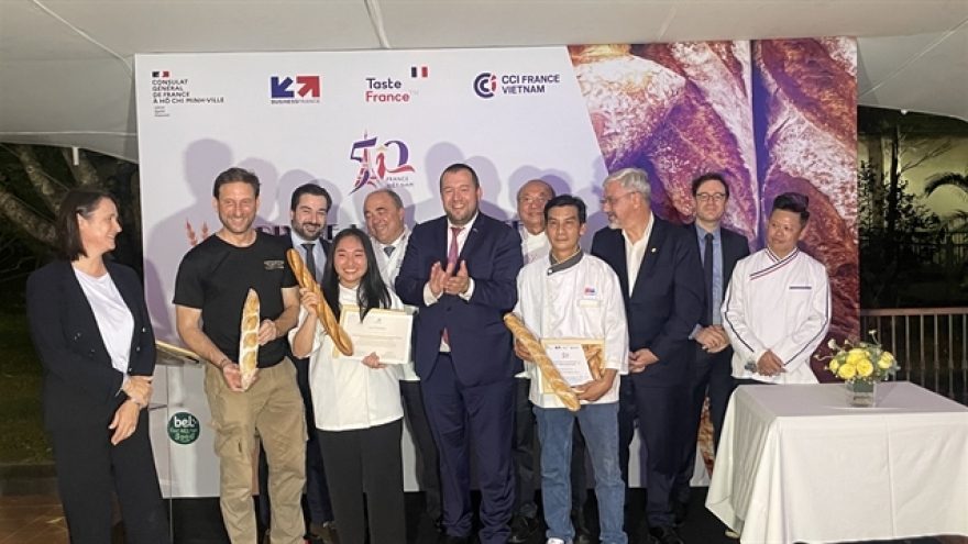 France, Vietnam celebrate anniversary of relations with baguette contest