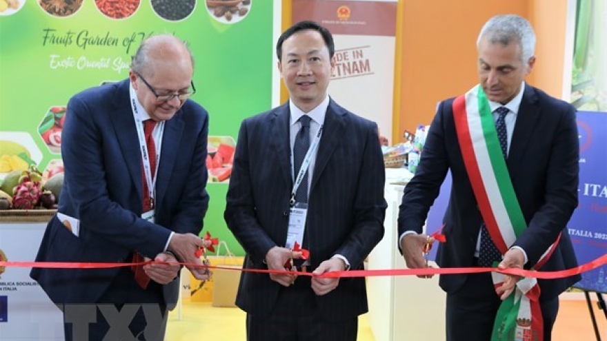 Vietnam showcases farm produce at Macfrut trade fair in Italy