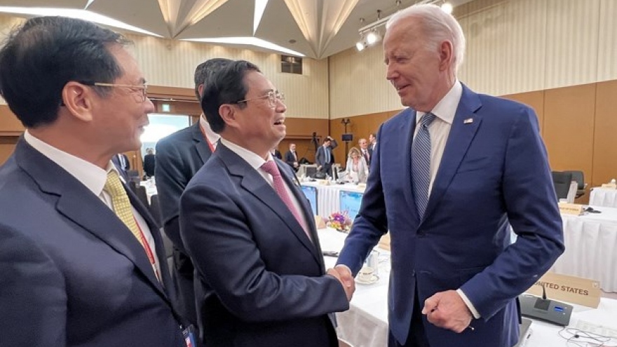 Vietnamese Government leader meets US, EC leaders