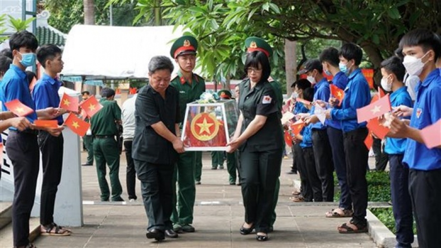 More Vietnamese volunteer soldiers’ remains repatriated from Cambodia