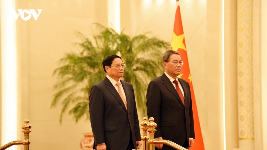 Welcome ceremony held for Vietnamese PM in China