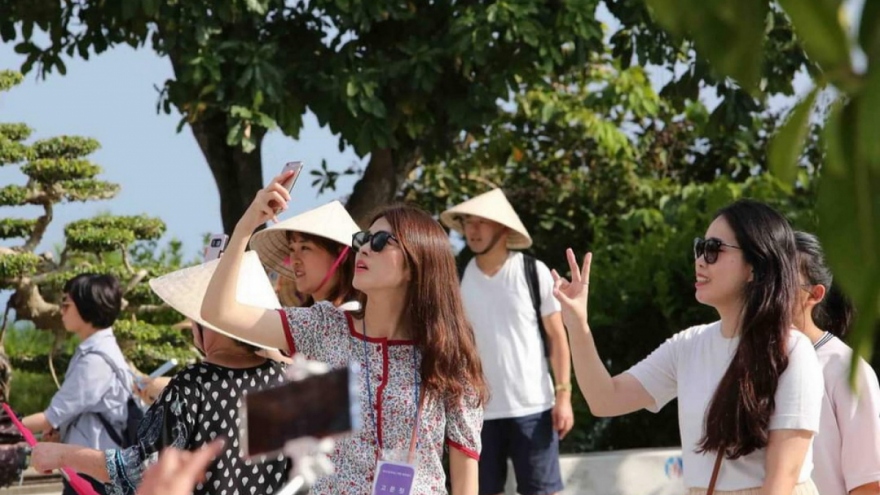 Koreans top foreign visitor numbers in six-month period
