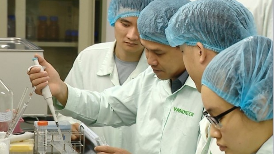 Vietnam needs to enhance vaccine production capacity: experts
