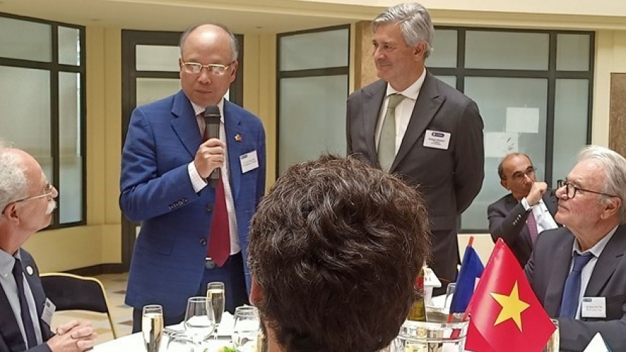 French firms keen to boost maritime economic cooperation with Vietnam