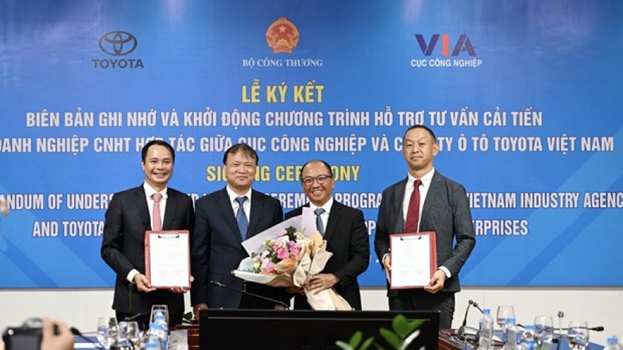 Industry Agency, Toyota VN team up to assist firms in automobile supporting