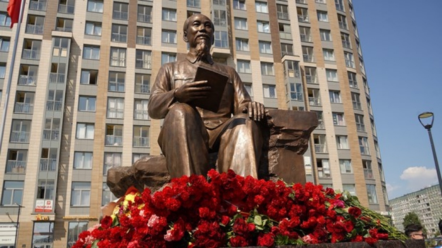 Statue of President Ho Chi Minh inaugurated in St. Petersburg