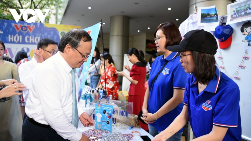 Charity fair marks 78th founding anniversary of VOV