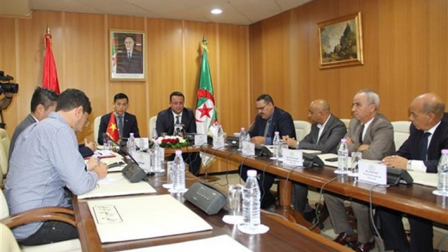 Algeria-Vietnam Friendship Parliamentarians' Group makes debut