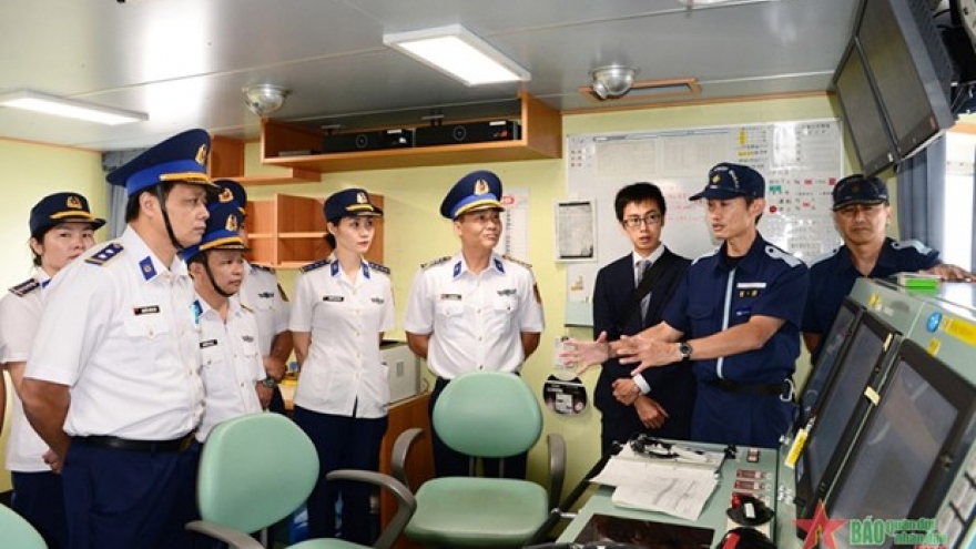 Coast guard forces of Vietnam, Japan share experience