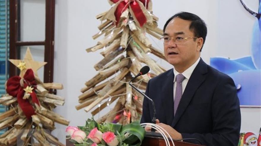 Official calls for constructive dialogue on religious issues between Vietnam, US