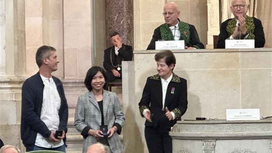 Vietnamese scientists honoured with French Academy of Sciences’ prize