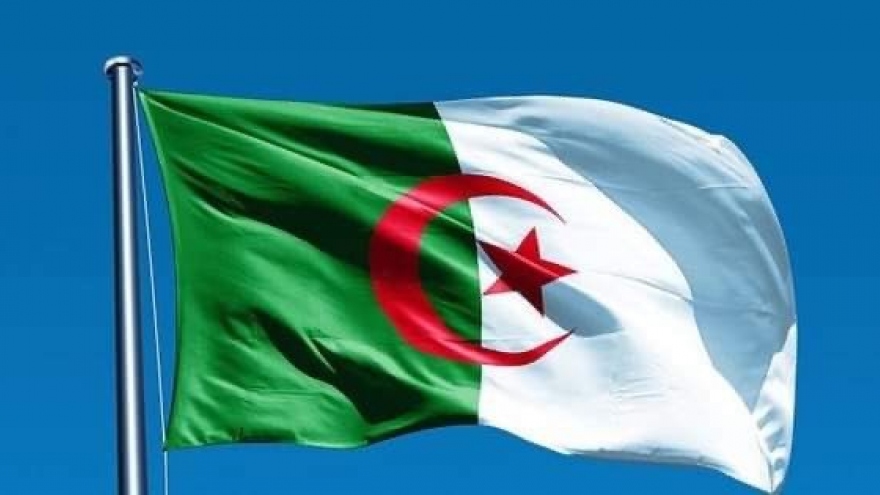 Leaders send greetings to Algeria on Revolution Day