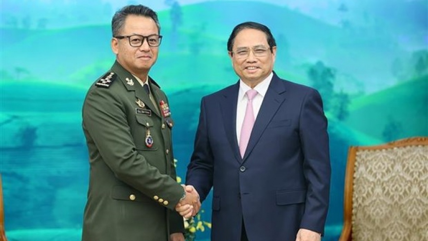 PM commits support to Vietnamese, Cambodian armies