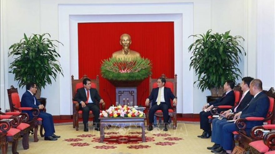 Communist Parties of Vietnam, Peru enhance cooperation efficiency