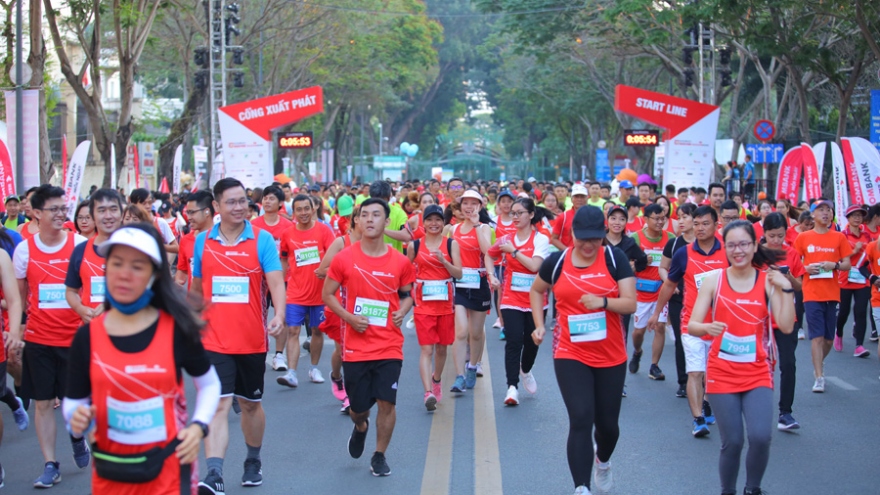 Over 15,000 runners join Techcombank HCM City International Marathon