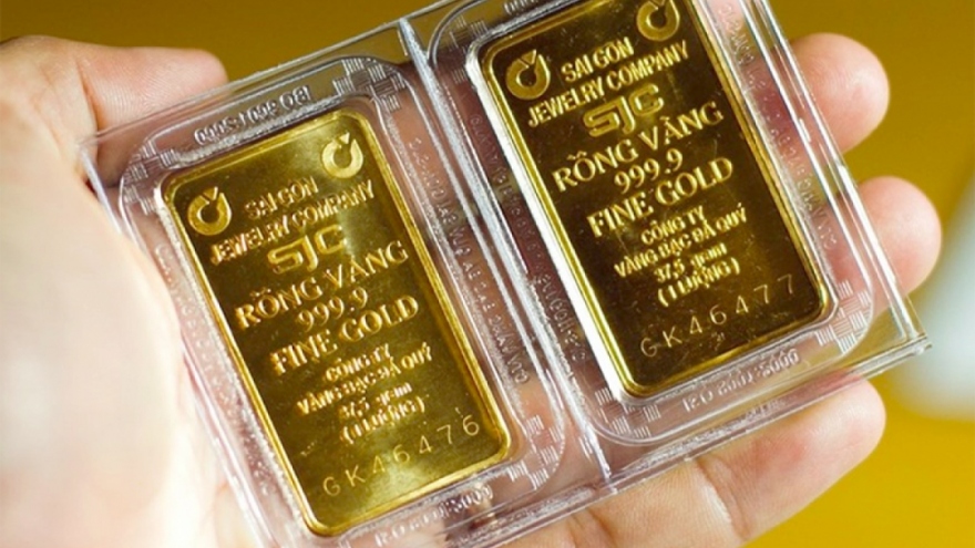 Gold prices hit nearly VND80 million per tael