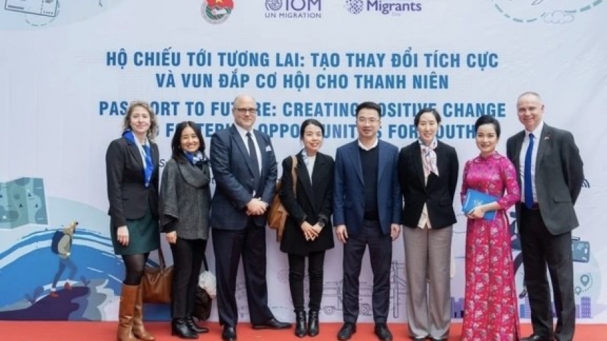 Seminar discusses impact of globalisation, migration on young people