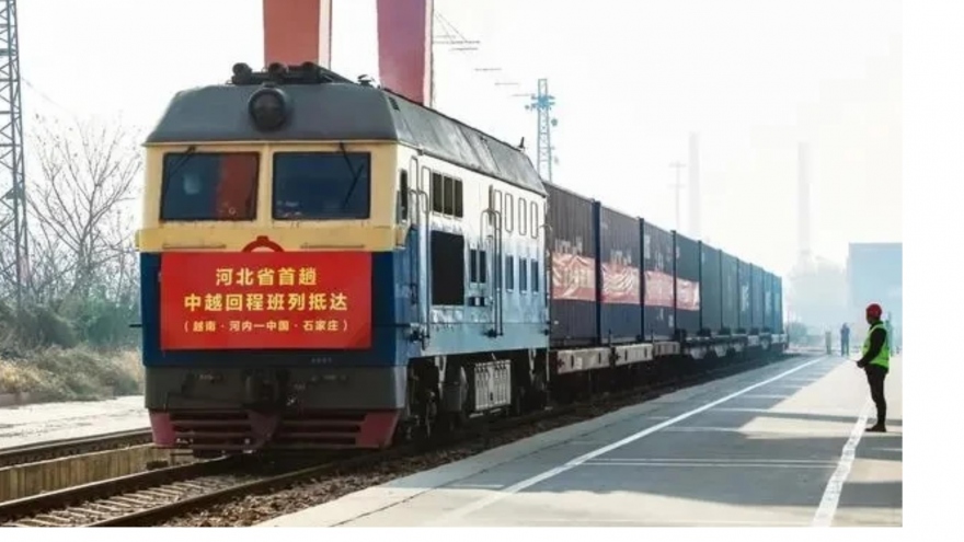 First cargo train from Hanoi reaches northern Chinese province