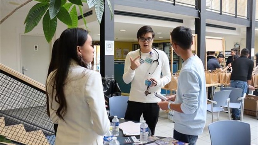 Career orientation conference for Vietnamese youngsters in Czech​ Republic