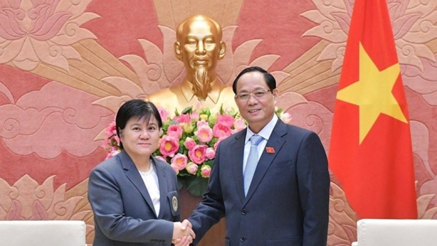 Vietnam, Thailand forge educational cooperation