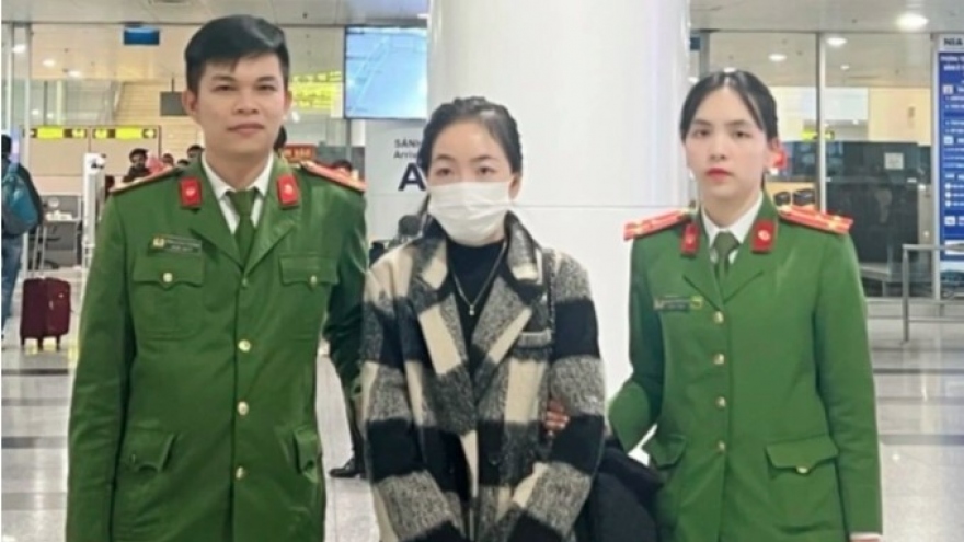 Quang Binh woman wanted by Interpol arrested at Noi Bai Airport