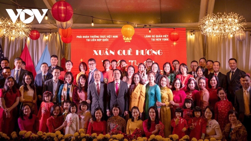 Tet celebrations held for Vietnamese expats in US, Romania, and Slovakia