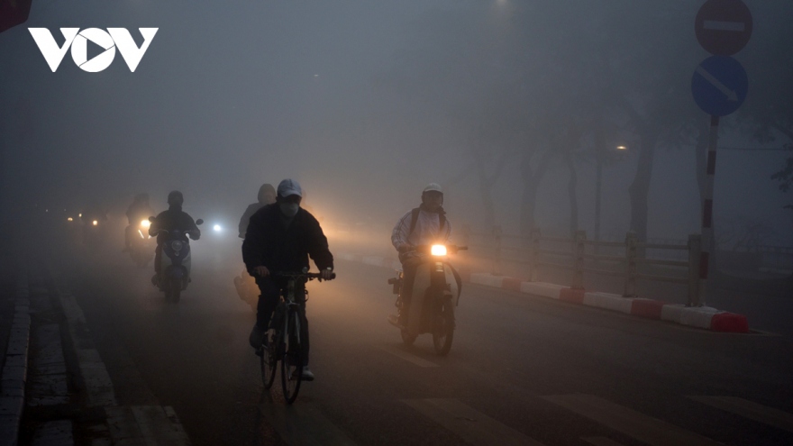 Fog blankets capital city, visibility falls to 10 metres