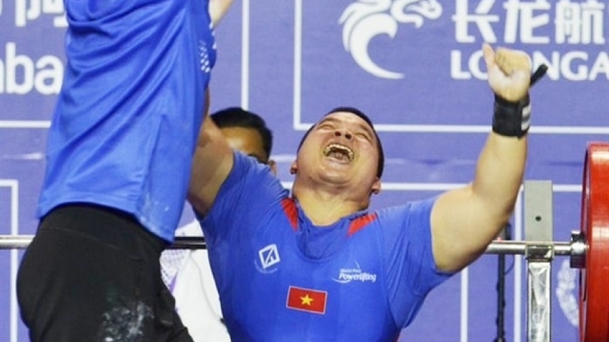 Para powerlifters take home World Cup medals