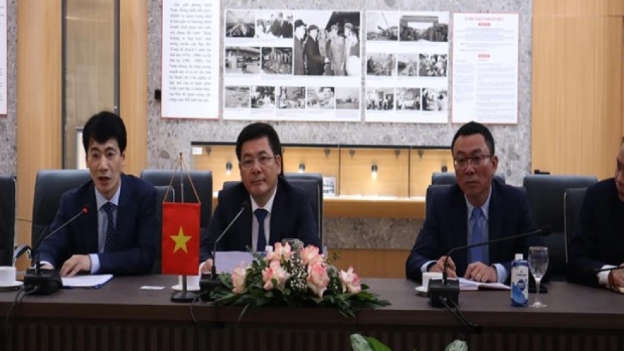 Vietnam, Italy beef up trade, investment cooperation