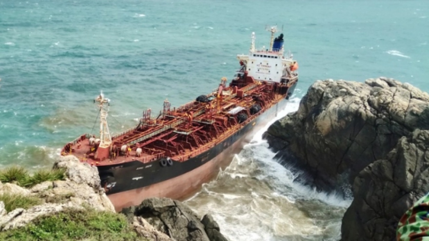 Wrecked ship to be salvaged in Quang Nam