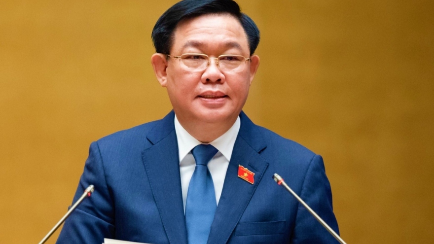 Party Central Committee agrees to let Vuong Dinh Hue cease holding positions