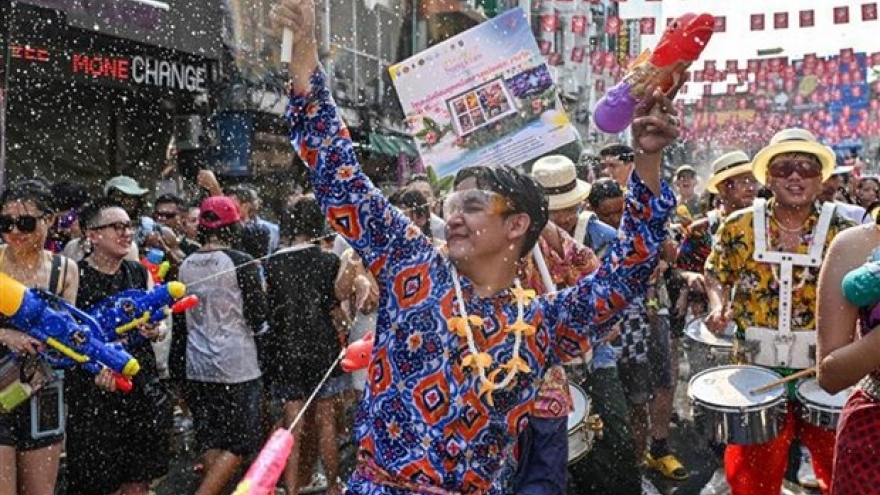 NA Chairman sends greetings to Thailand on Songkran festival