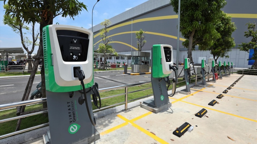 Plan for electric charging station systems in Ho Chi Minh City needed