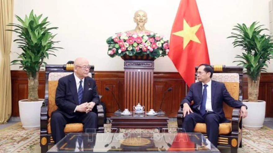 Vietnam, Japan to boost people-to-people exchanges